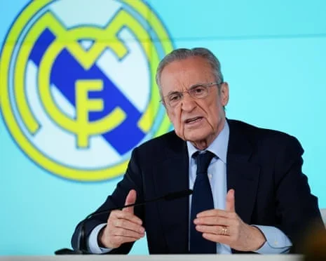 Florentino Pérez gestures angrily during an emergency Real Madrid press conference